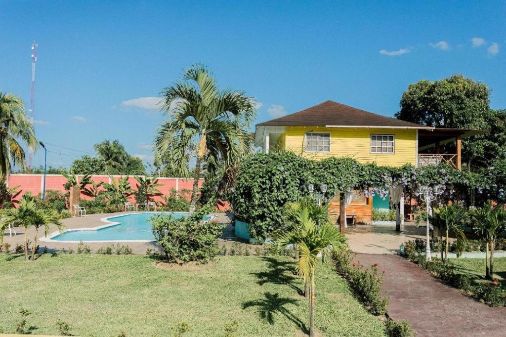 Guacamayos Hotel Bonao المظهر الخارجي الصورة