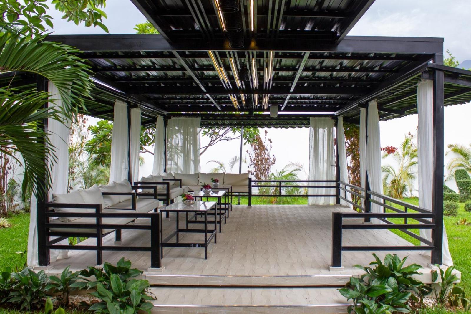 Guacamayos Hotel Bonao المظهر الخارجي الصورة