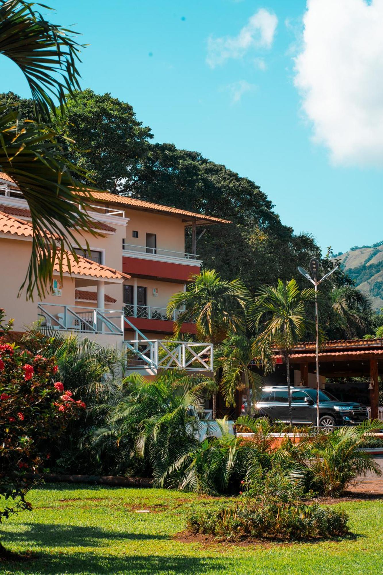 Guacamayos Hotel Bonao المظهر الخارجي الصورة